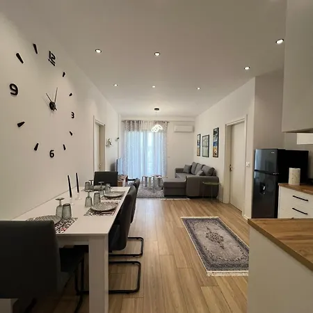 Lory Boutique Apartment